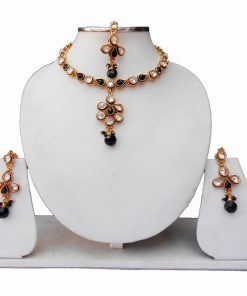 Traditional Indian Kundan Necklace Set with Earrings and Maang Tika-0