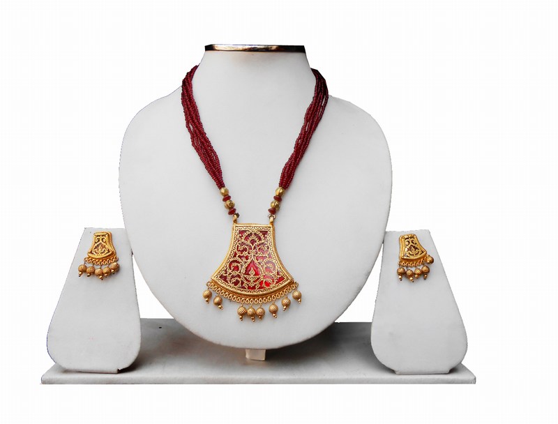 Buy Online Maroon Ethnic Thewa Pendant Set for Women-0