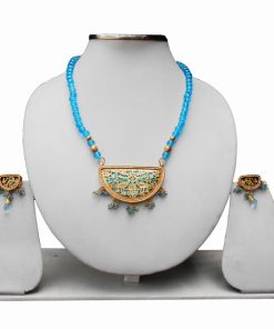 Shop Fashionable Turquoise Thewa Pendant set with Earrings -0