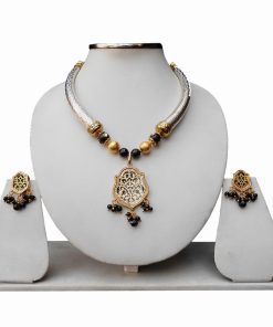 Party Thewa Pendant Pipe Necklace Set with Earrings in Black Stones and Beads-0