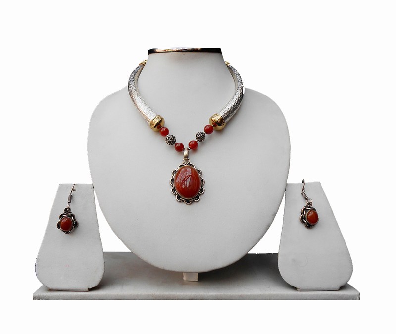Semi Precious Red Stone Pendant Pipe Necklace Set with Earrings for Women-0