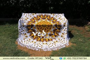 Mandala Round Beach Throw Tapestry with White Tassel-0